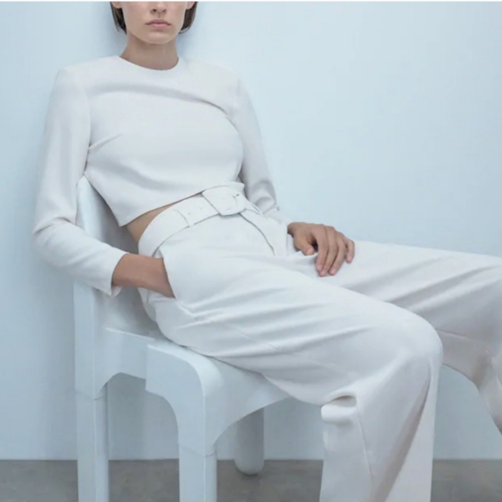 Zara CROP Top with Shoulder Pads - Picture 7 of 7